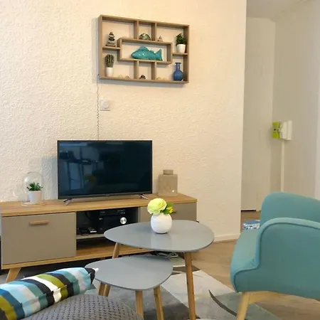 בית נופש Jolie Maisonnette Cosy Bord De Terrasse גידל
